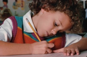 ребенок-учится-писать1
